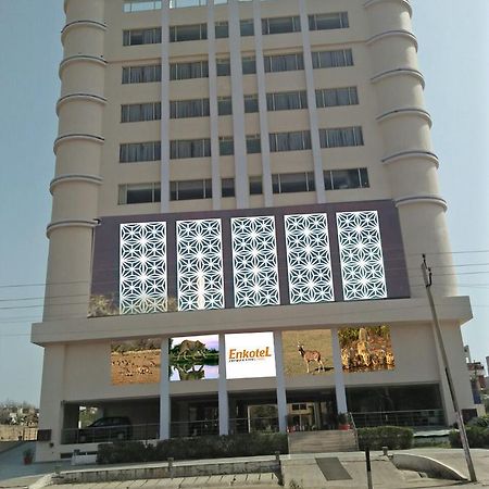 Enkotel Premier Hotel Алвар Екстериор снимка